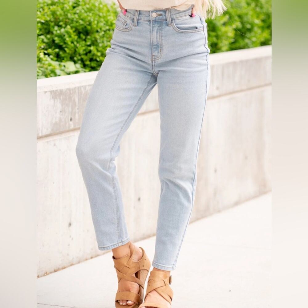 Cello Lightwash High Waisted Jeans Size 13